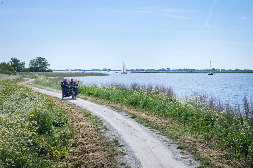Duofiets langs de Saltpoel