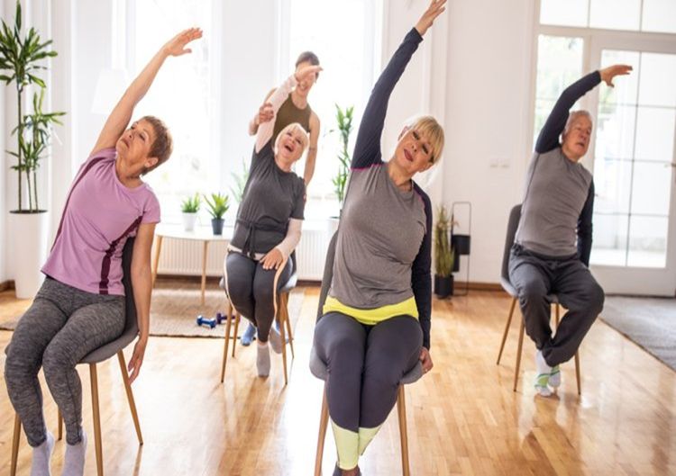 Stoel Yoga - Werkgroep Heiakker
