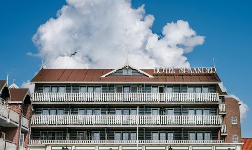 De buitenkant van Hotel Spaander