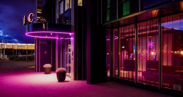 Buitenkant Hotel VIC