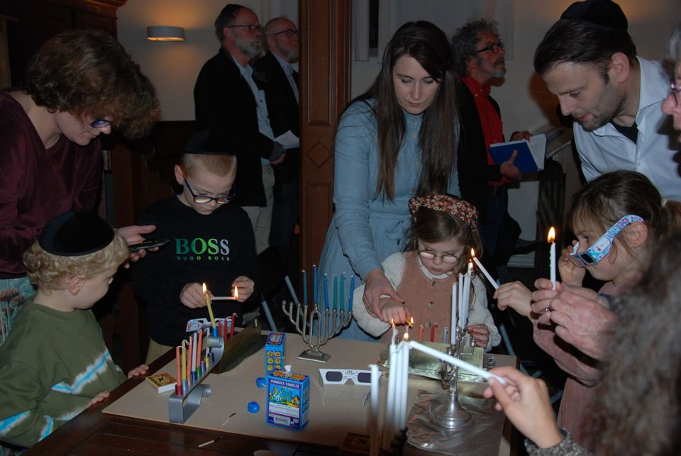 Chanoeka-viering in de sjoel