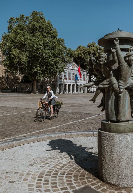 Fietser op het Vrijthof