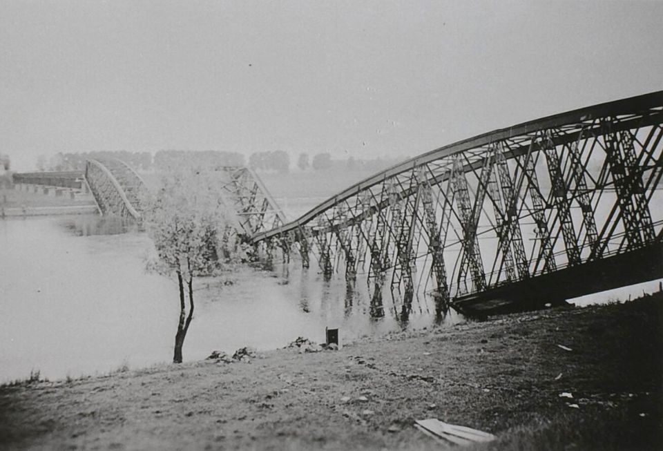 Ingestorte brug Heusden