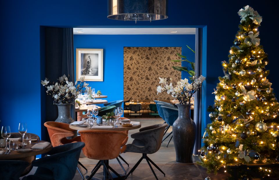 Feestelijk opgemaakte tafels bij Hotel De Wereld in Wageningen