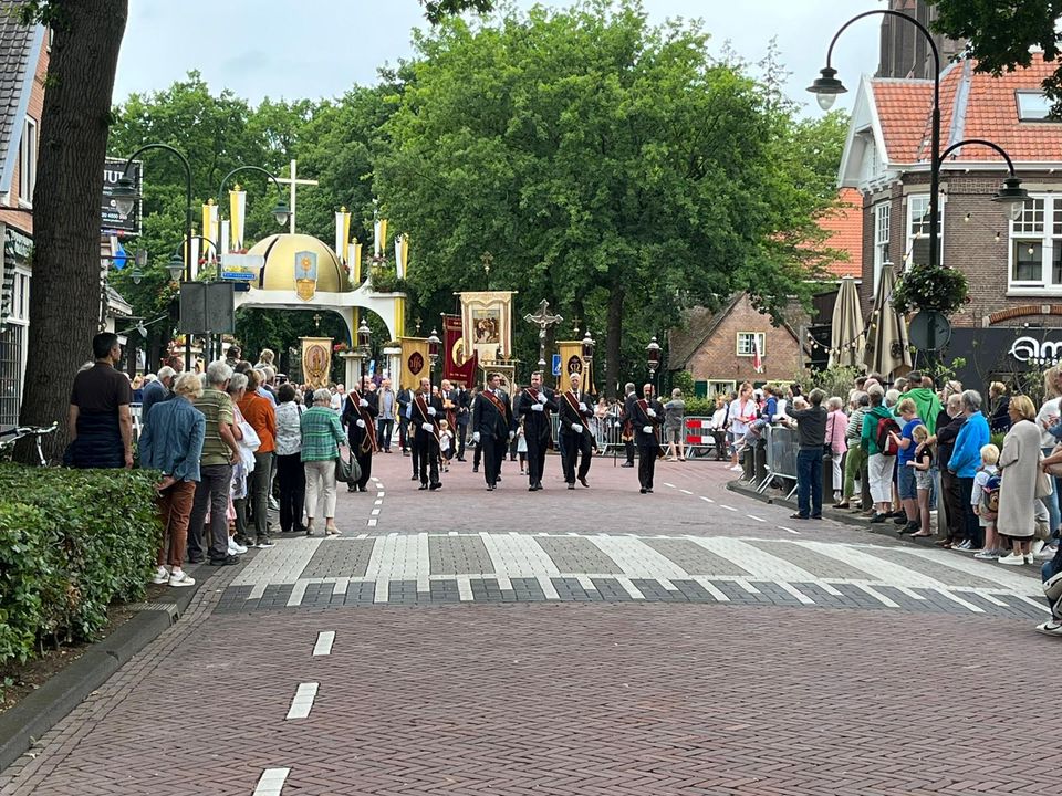 Sint Jansprocessie Laren