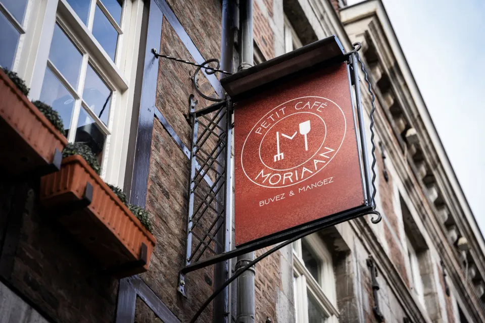 Petit Cafe Moriaan Maastricht
