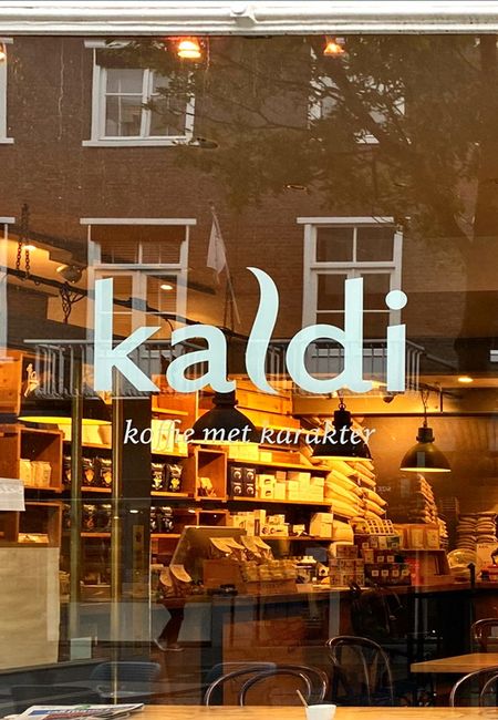 Kaldi Maastricht raam