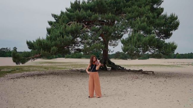 Lonneke van Straalen speelt Nils Frahm