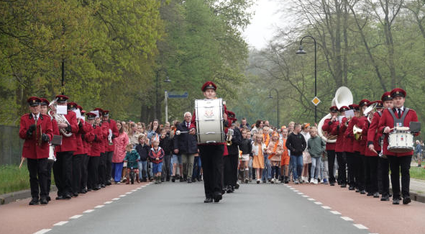 Marsconcert op straat