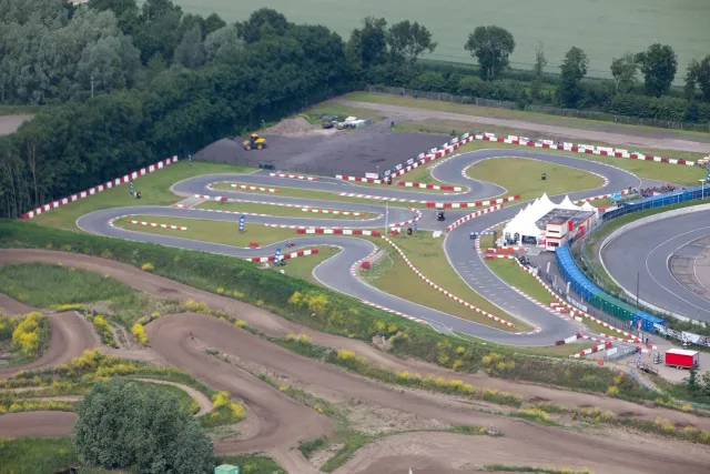 Luchtfoto kartcentrum Lelystad.
