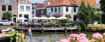 Le Brasseur terras aan het water