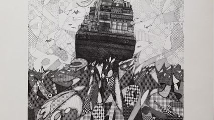 Tekening van een boot in zwarte en grijze tinten op golven van verschillende motieven.