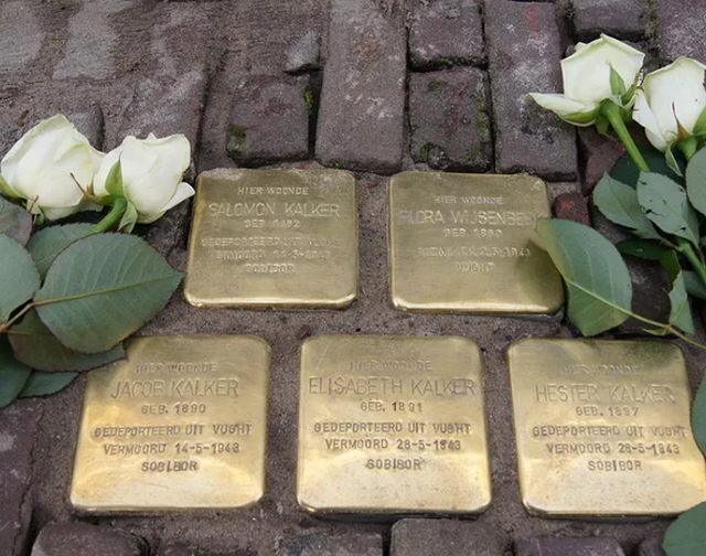 World War II memorials in municipality of Geertruidenberg