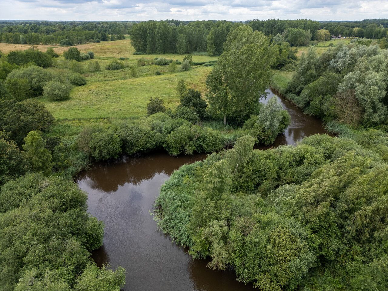 Dronefoto van de Rietmussen en de Dommel