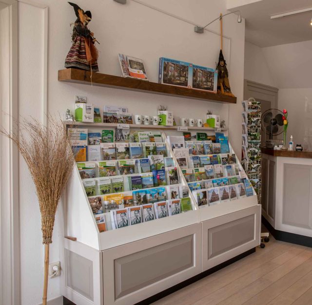 Flyerdisplay bij TIP Oudewater