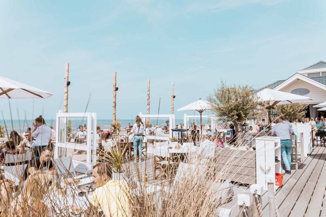 Alexander Beach Club