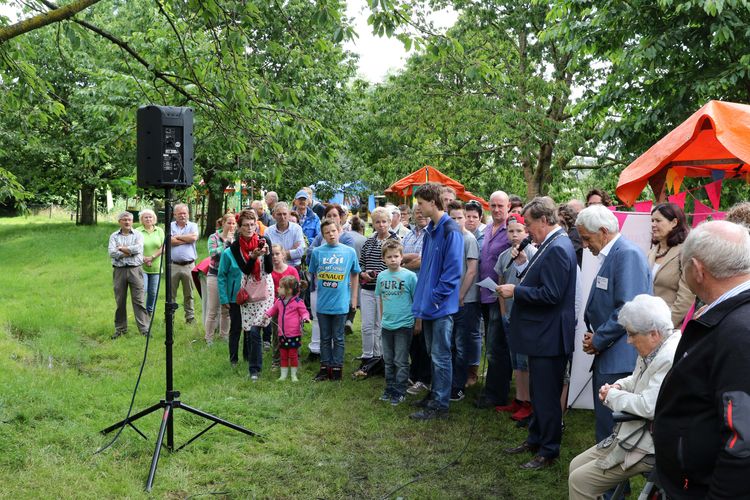 Oud burgemeester Hellegers verrichtte de opening bij het vorige jubileum
