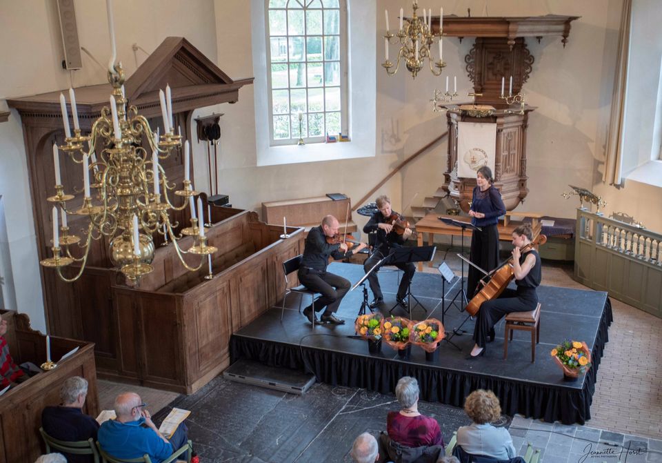 Sint Martenskerk Beetsterzwaag interieur tijdens Vijf Mei Concert 2023