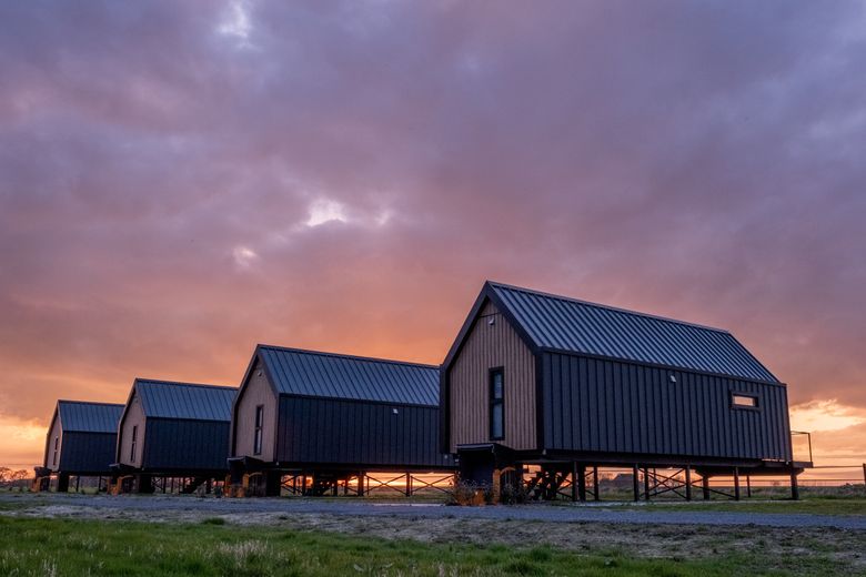 Wad en loft in de avondlucht