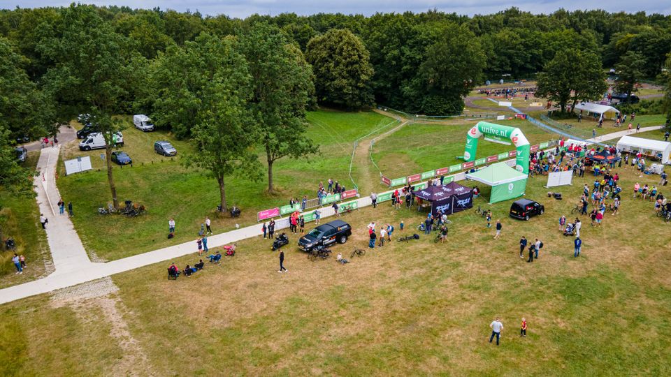 Luchtfoto van Triatlon Bussloo.