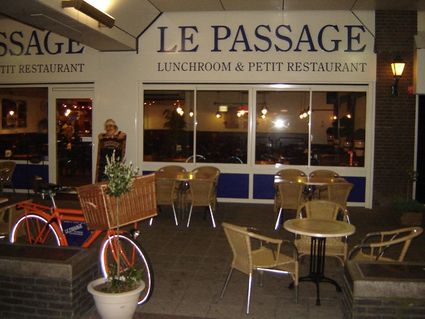 Voorkant restaurant.