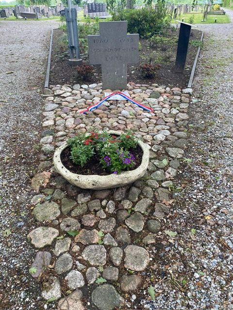 Monument Luite Middendorp