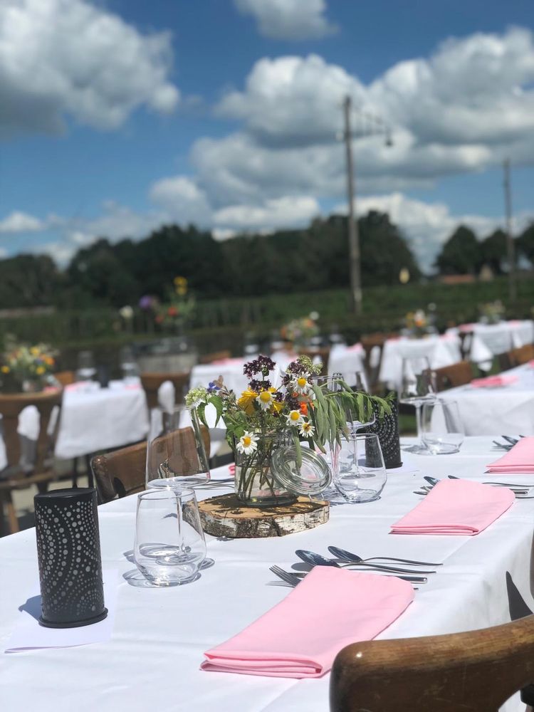Bijzonder Brabants - Gedekte tafels