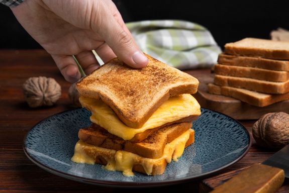 Tosti bakken op open vuur
