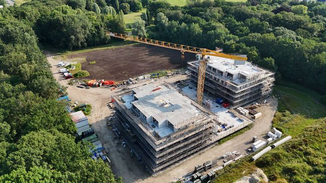 Bouw van Isabella en Florentius, met op de achtergrond de locatie van Elenore en Valentijn.