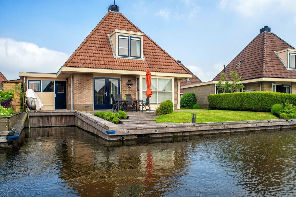 vakantiewoning aan het water in woudsend