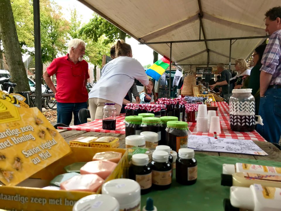 Streekmarkt op de Zondagmarkt Middenbeemster