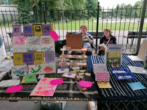 Silly slugs market