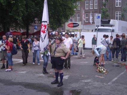 Een Canadese verkenner (CAN) bij de finish op de vierde dag van de 91e Vierdaagse