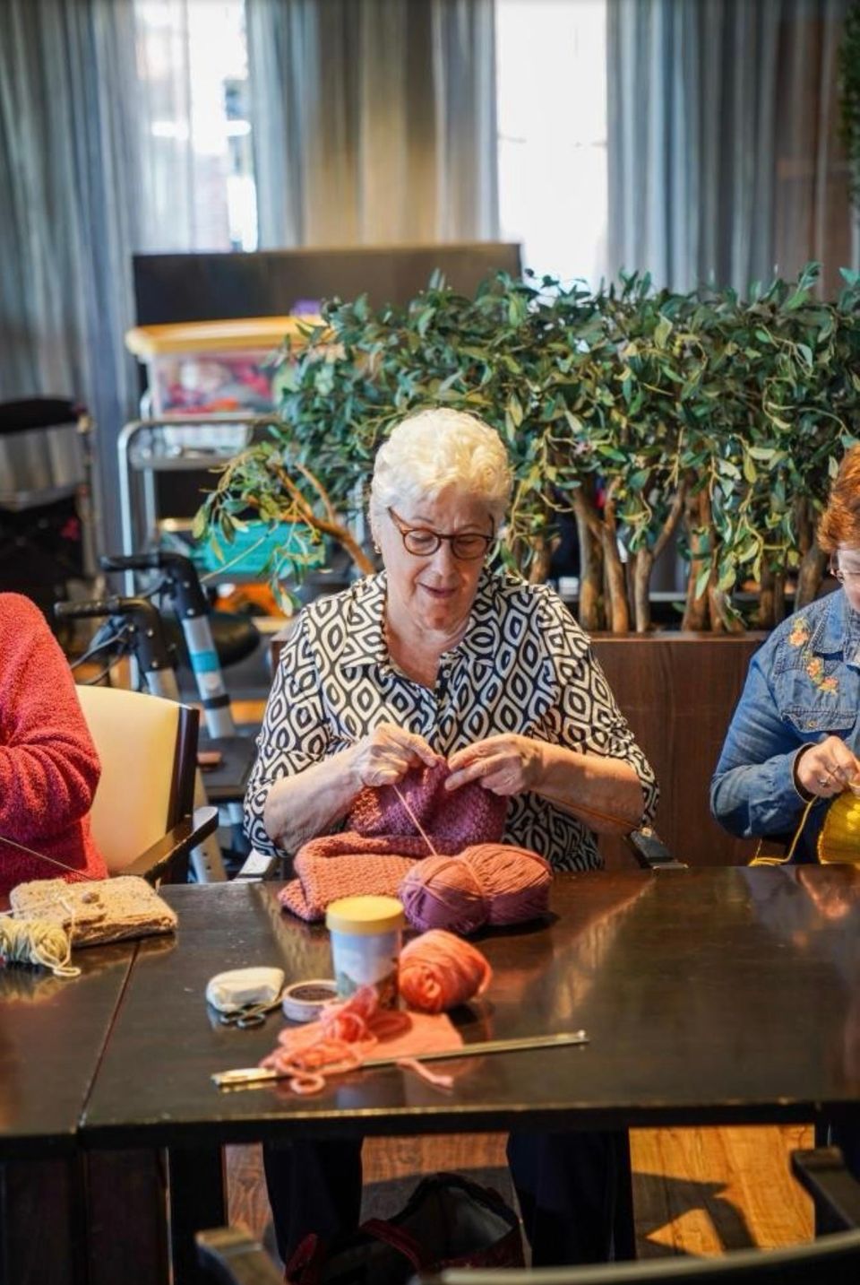 iemand die aan t handwerken is