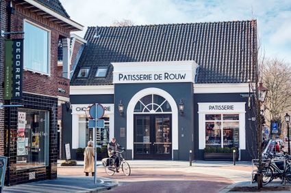 Voorkant winkel Patisserie De Rouw