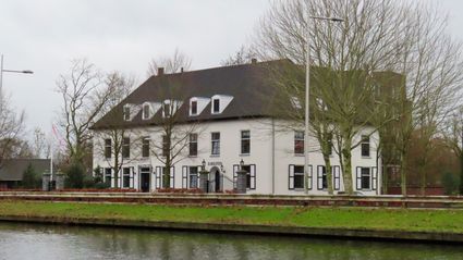 Lecture: Villa Karelstein