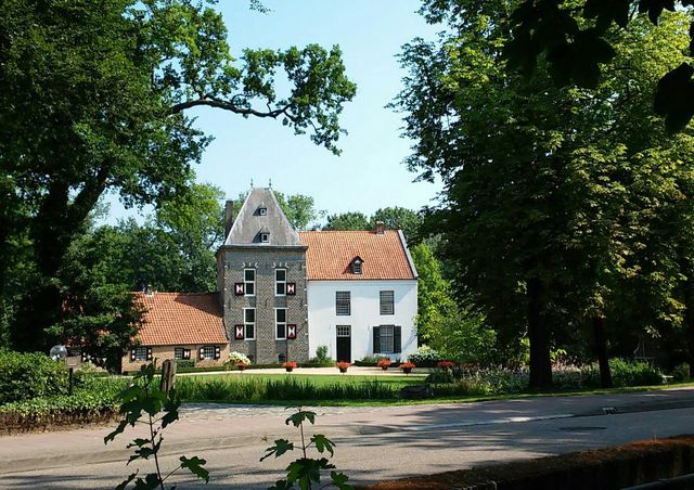 Klein kasteel  kasteeldomein Deurne