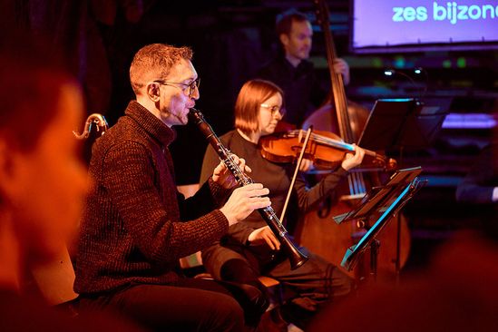 Utrechts Requiem: Spiegels