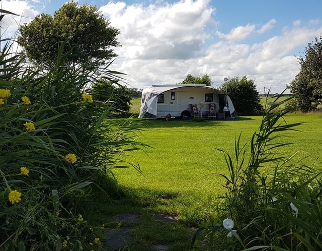 Kamperen in de natuur bij Camping Weidevogelzicht