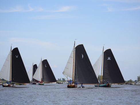 Met Sloep Events Friesland naar SKS Skûtsjesilen Sneek