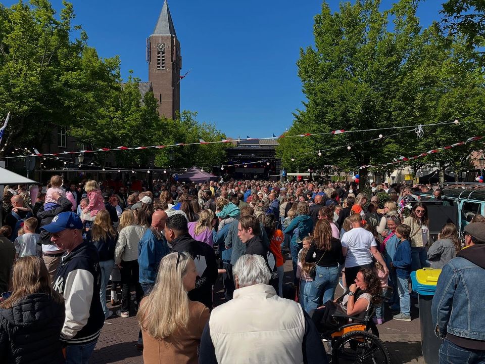 Bevrijdingsfestival Bussum op het Wilhelminaplantsoen