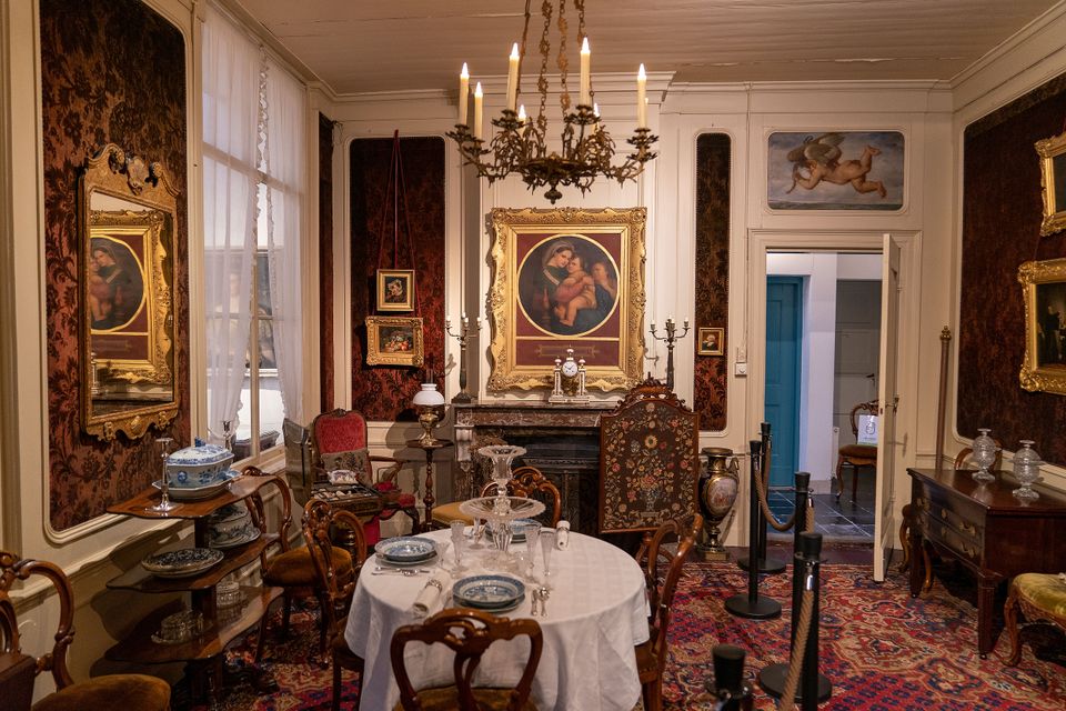 Binnen in het Museum Paul Tetar van Elven