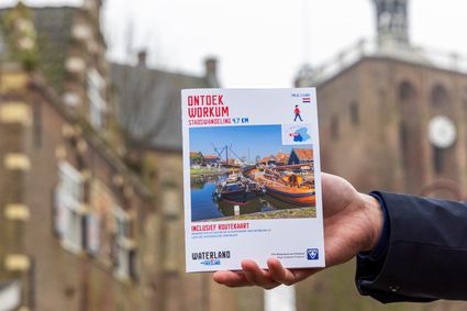 boekje van de stadswandeling workum
