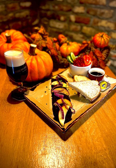 autumn dish tosti pieke potloed