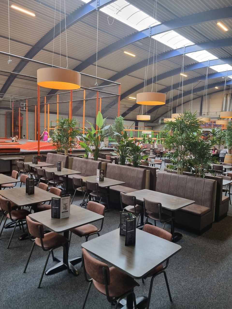 Restaurant in binnenspeeltuin