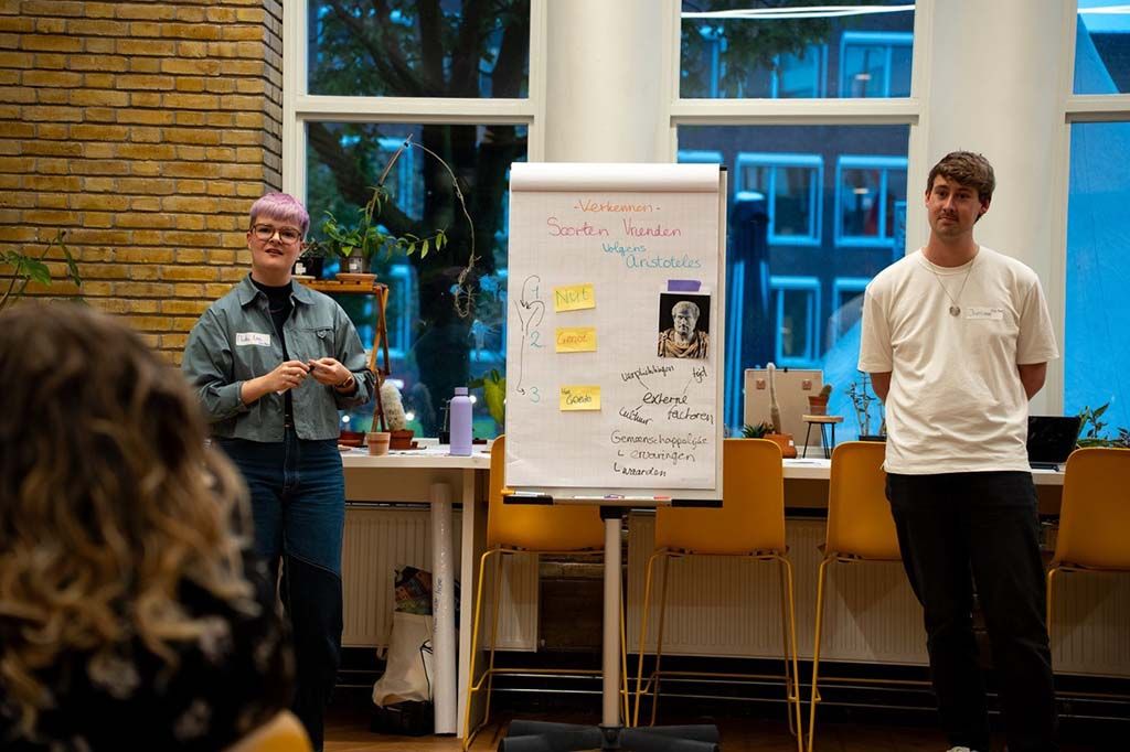 Bloeiklas in Utrecht: Hoe bloeit vriendschap?