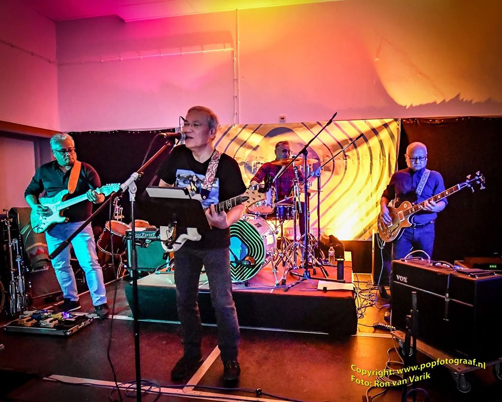 Stichting Madua – Katjang Café: The Renegades en InaDance