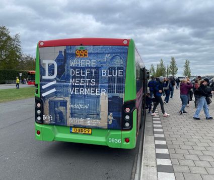 Keukenhof bus met een achterkant van Delft