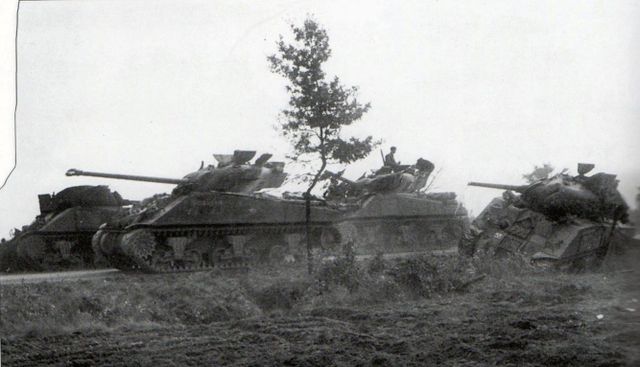 Ansicht met tanks tijdens WOII
