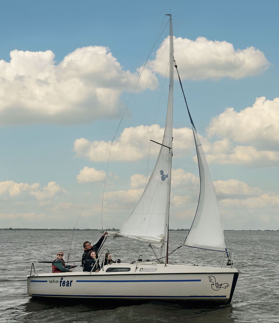 Zeilles voor volwassenen in de Fox 22 - kajuitboot